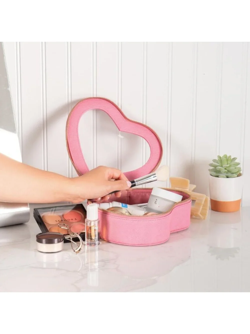 Pink Heart Cosmetic Bag – Large Capacity Makeup & Skincare Organizer, Perfect